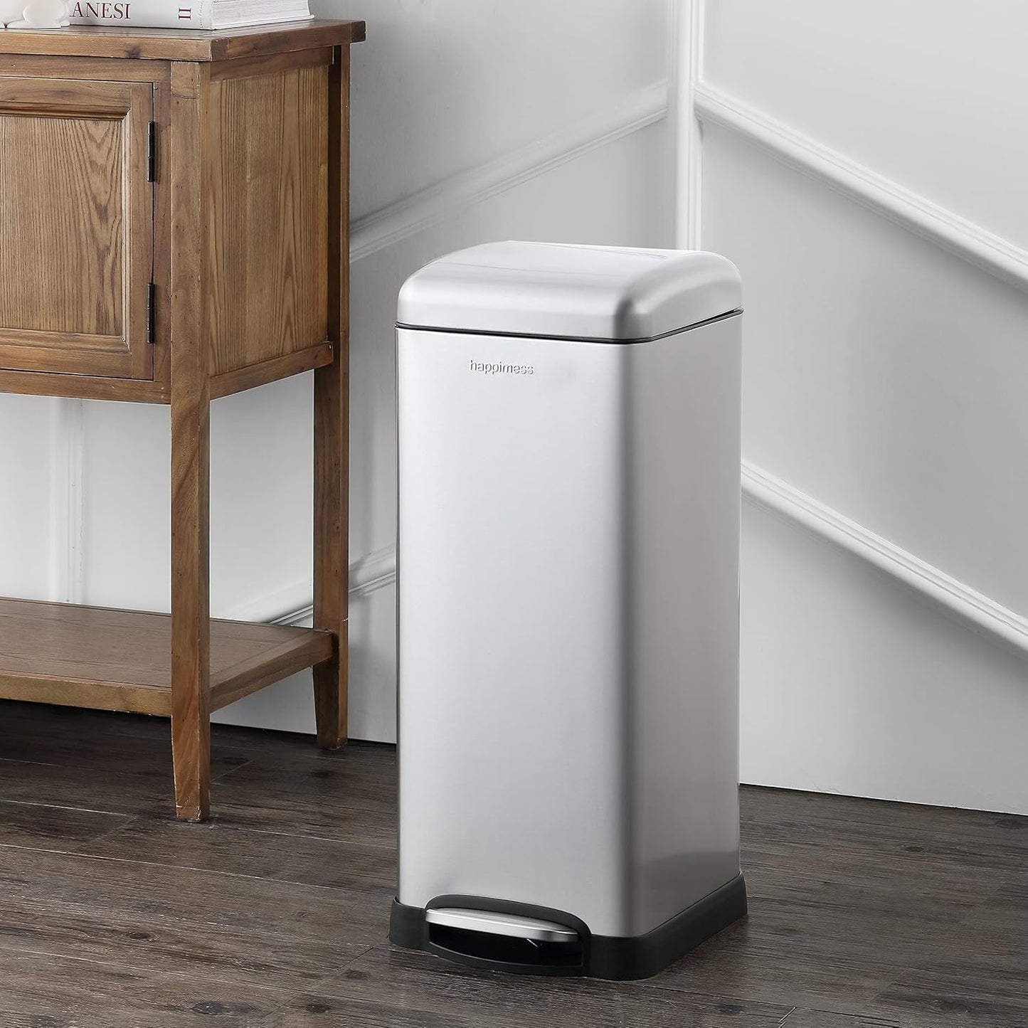 Retro 8-Gallon Step Trash Can 🗑️ | Fingerprint Resistant, Modern Minimalist Design for Home & Office 🌸